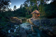 Belize-Interior-Blancaneaux Lodge